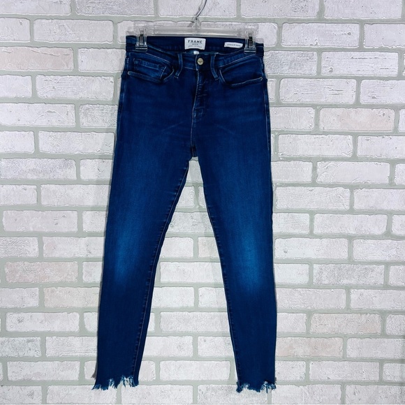Frame Le Skinny de Jeanne Jeans in Shelby Wash with Chewed Hem Size 27 - Picture 2 of 8